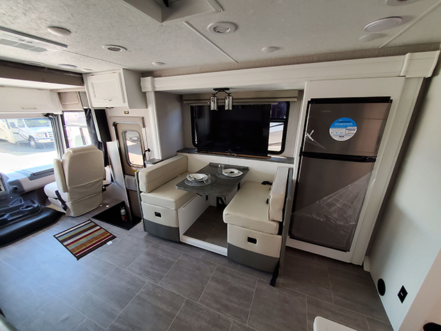 2022 Coachmen Mirada 315KSF