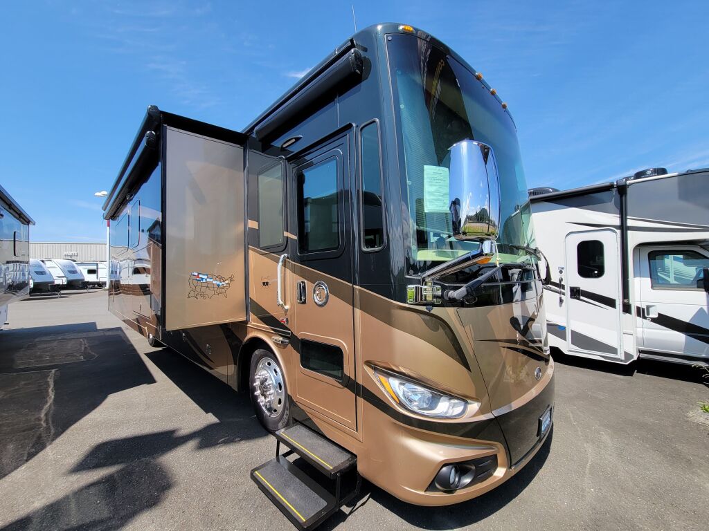 2017 Tiffin Motorhomes Phaeton 36GH