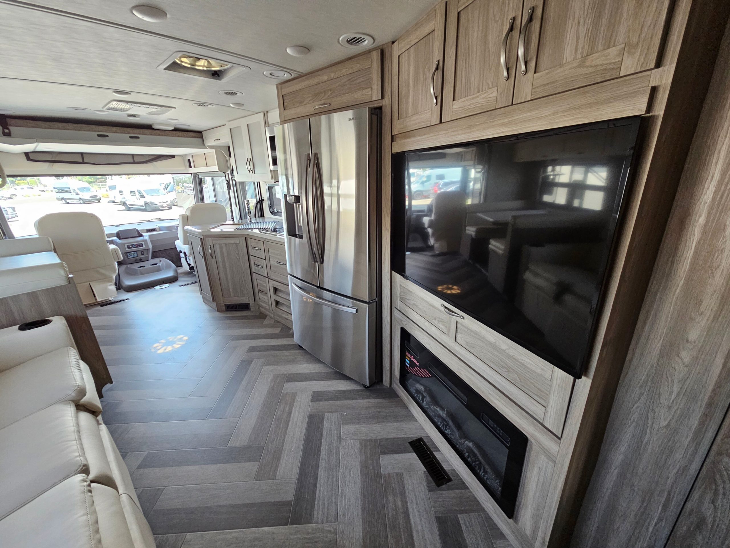 2023 Winnebago Adventurer 34W