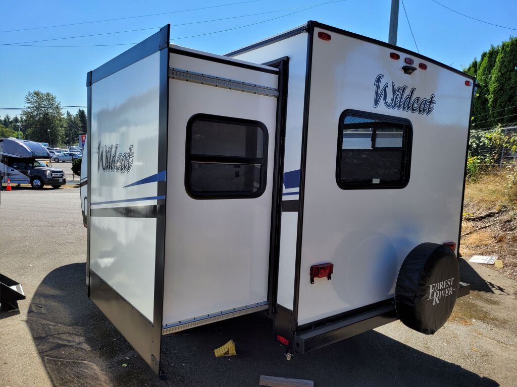 2023 Forest River Wildcat Travel Trailer 176BHX