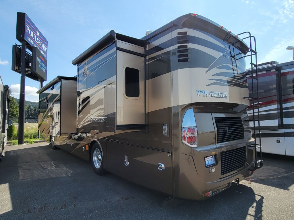 2017 Tiffin Motorhomes Phaeton 36GH