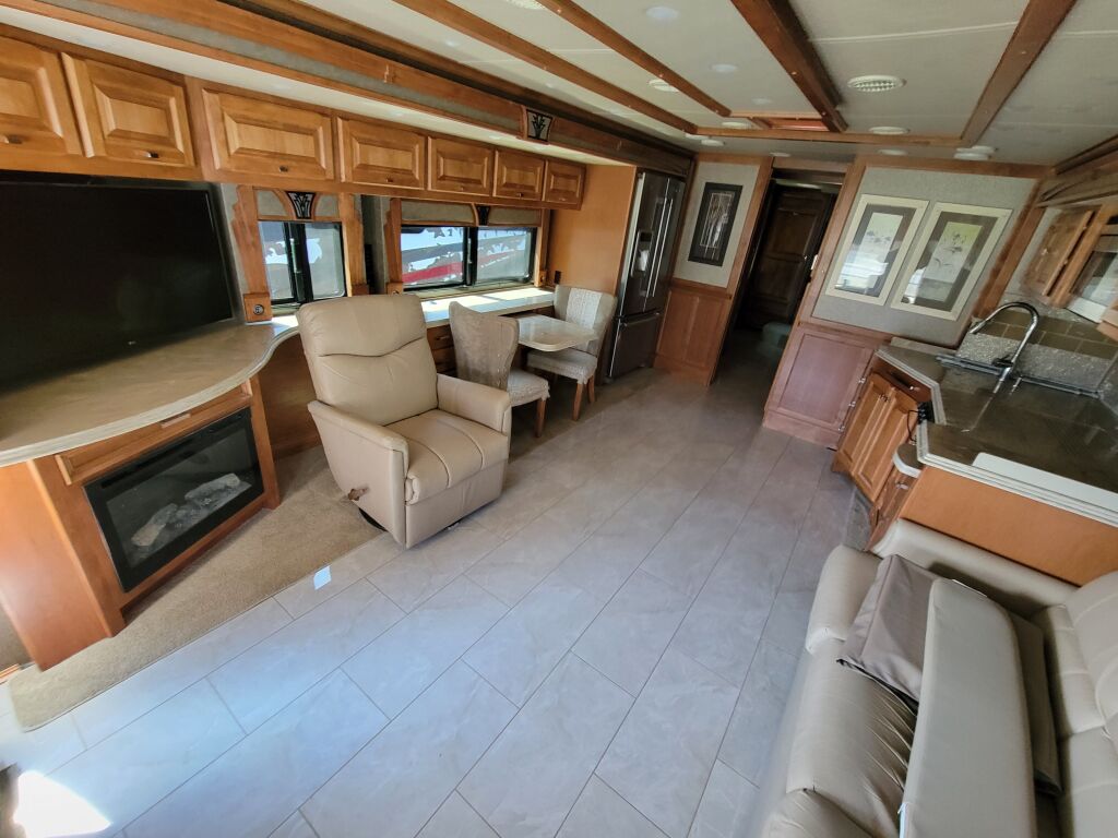 2017 Tiffin Motorhomes Phaeton 36GH