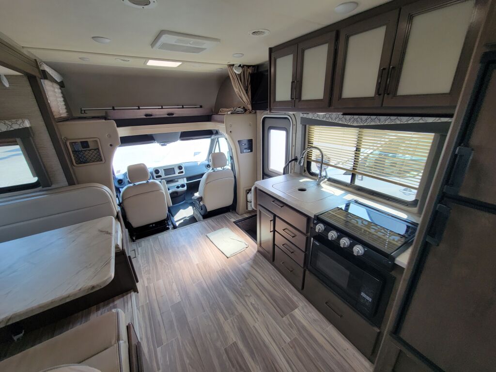 2021 Thor Motor Coach Freedom Elite 24FE