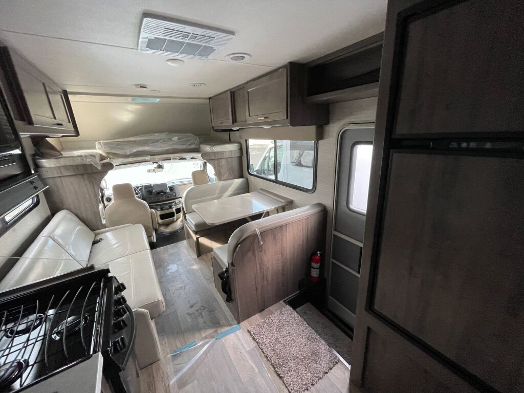 2025 Winnebago Minnie Winnie 25B