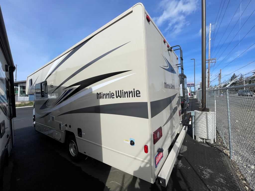 2025 Winnebago Minnie Winnie 25B