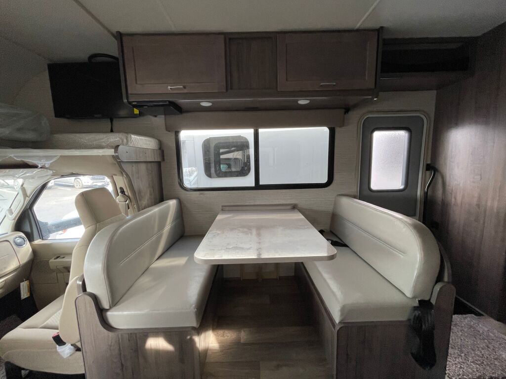 2025 Winnebago Minnie Winnie 25B