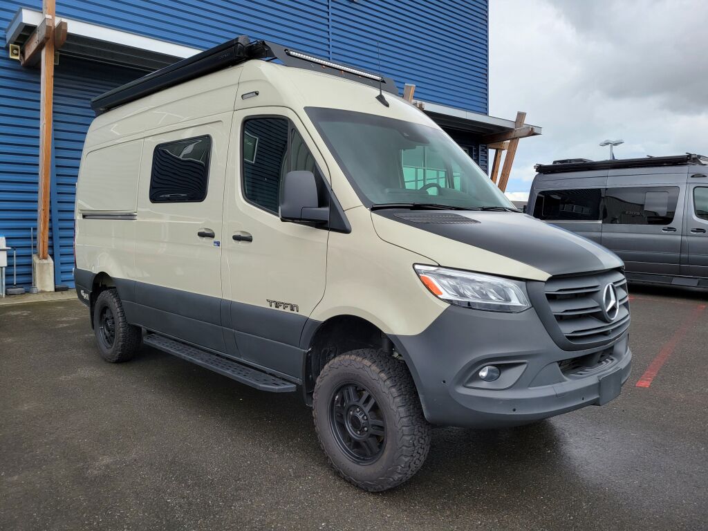 2025 Tiffin Motorhomes GH1 BASE