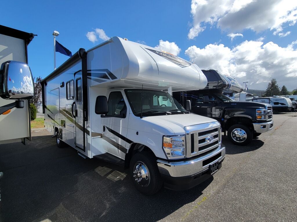 2025 Coachmen Freelander 26MB