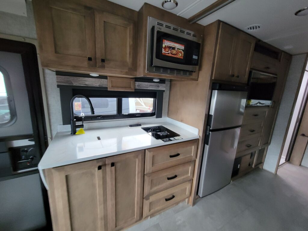 2025 Tiffin Motorhomes Wayfarer 25RW