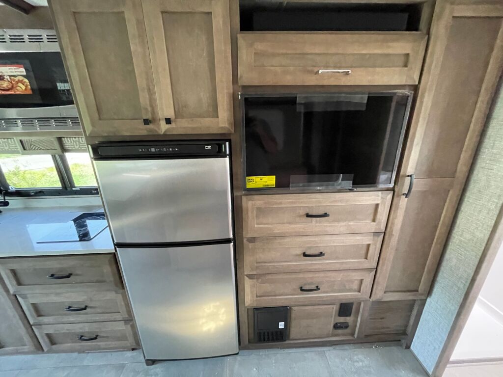 2025 Tiffin Motorhomes Wayfarer 25RW