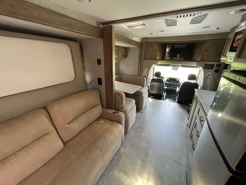 2025 Tiffin Motorhomes Wayfarer 25RW