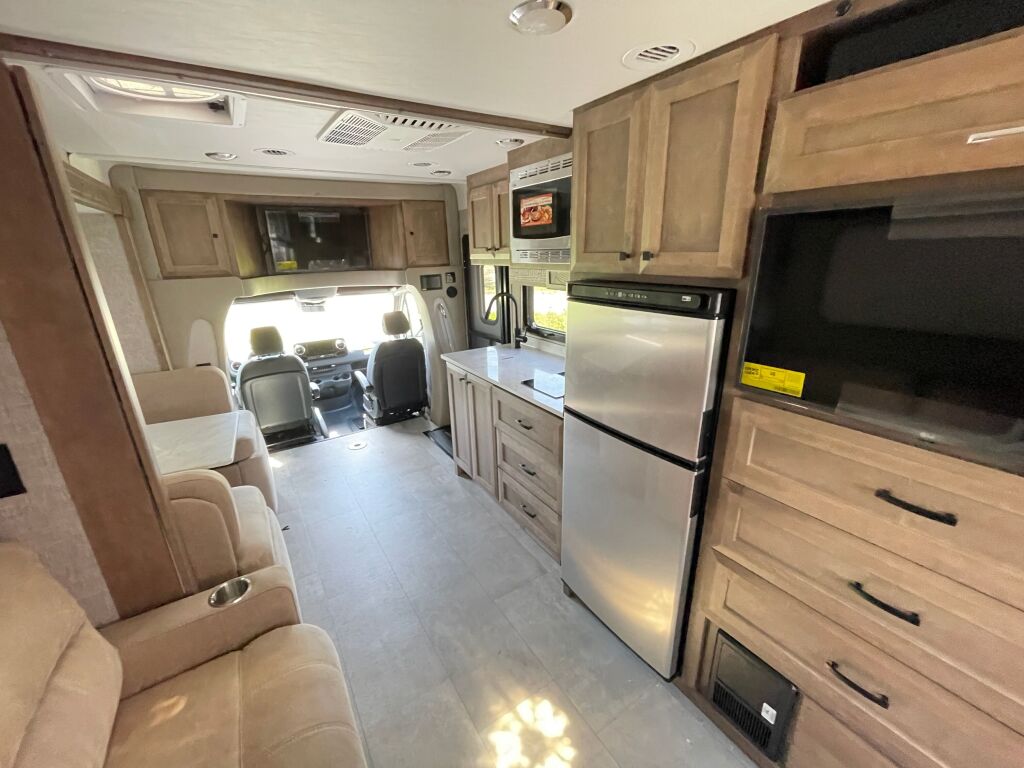 2025 Tiffin Motorhomes Wayfarer 25RW