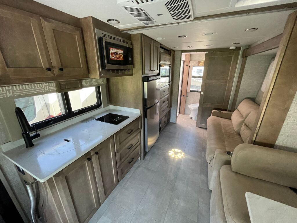 2025 Tiffin Motorhomes Wayfarer 25RW