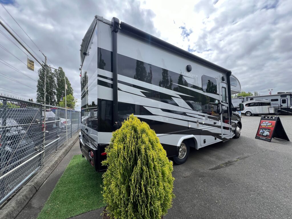 2024 Forest River Sunseeker MBS 2400B