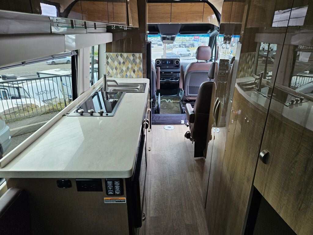 2021 Winnebago Era 70B 4X4