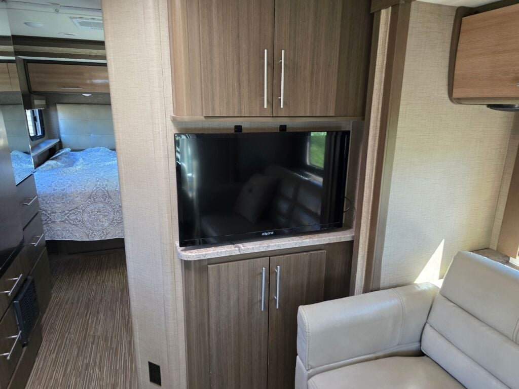 2018 Thor Motor Coach Gemini 24TX