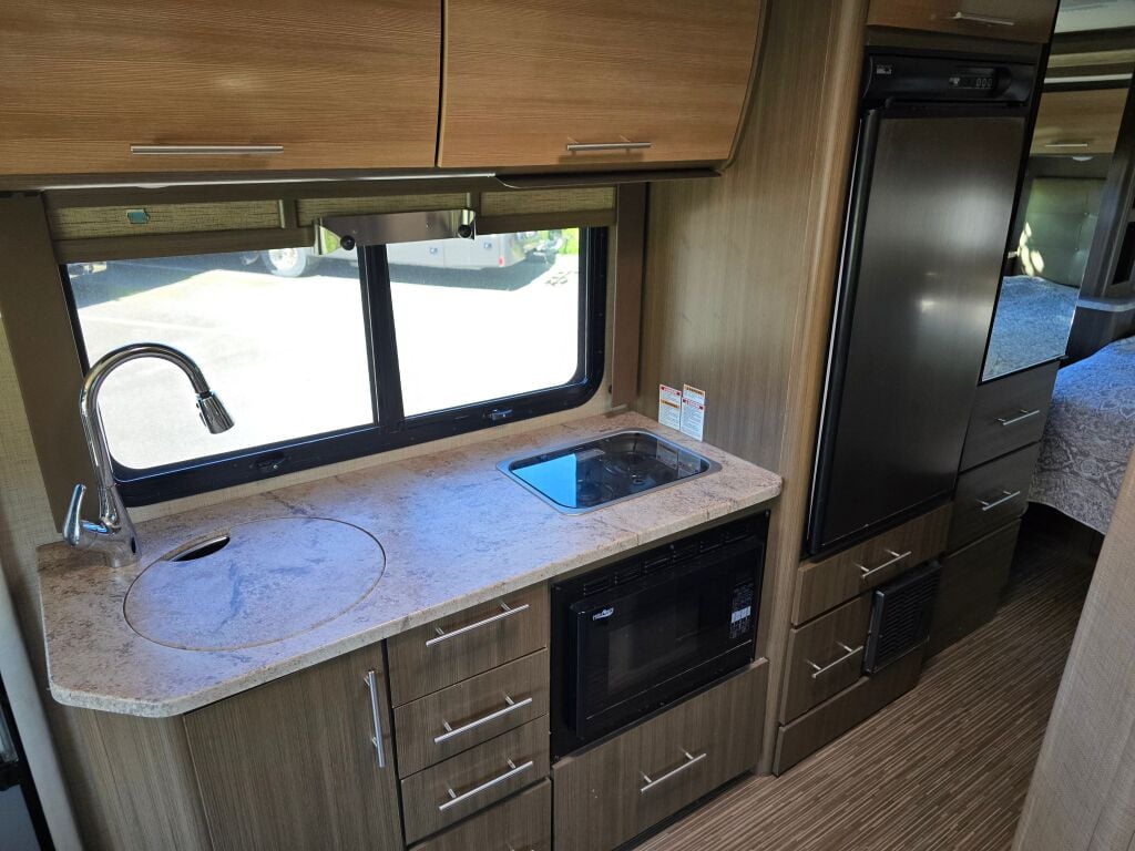 2018 Thor Motor Coach Gemini 24TX