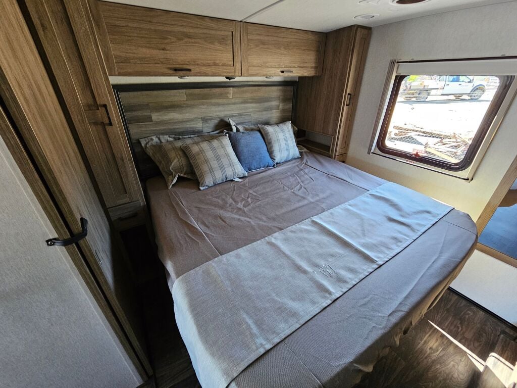 2025 Winnebago Vista 29N