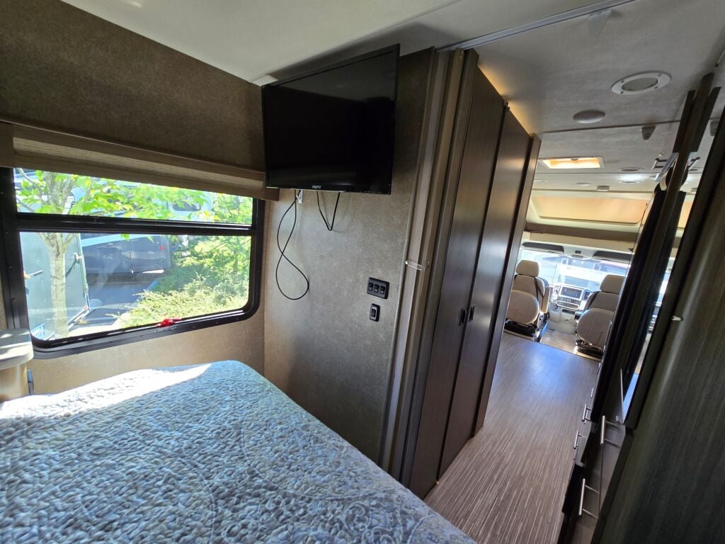 2018 Thor Motor Coach Gemini 24TX