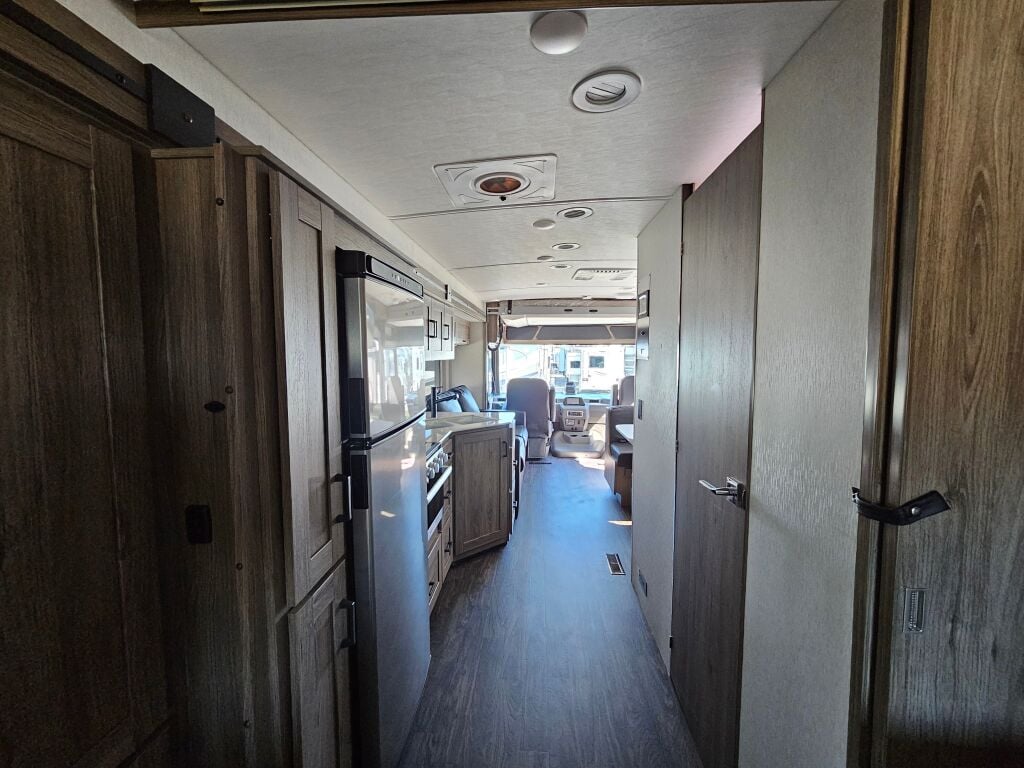 2025 Winnebago Vista 29N