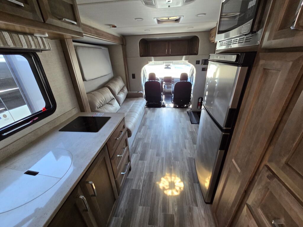 2024 Tiffin Motorhomes Midas 24MT