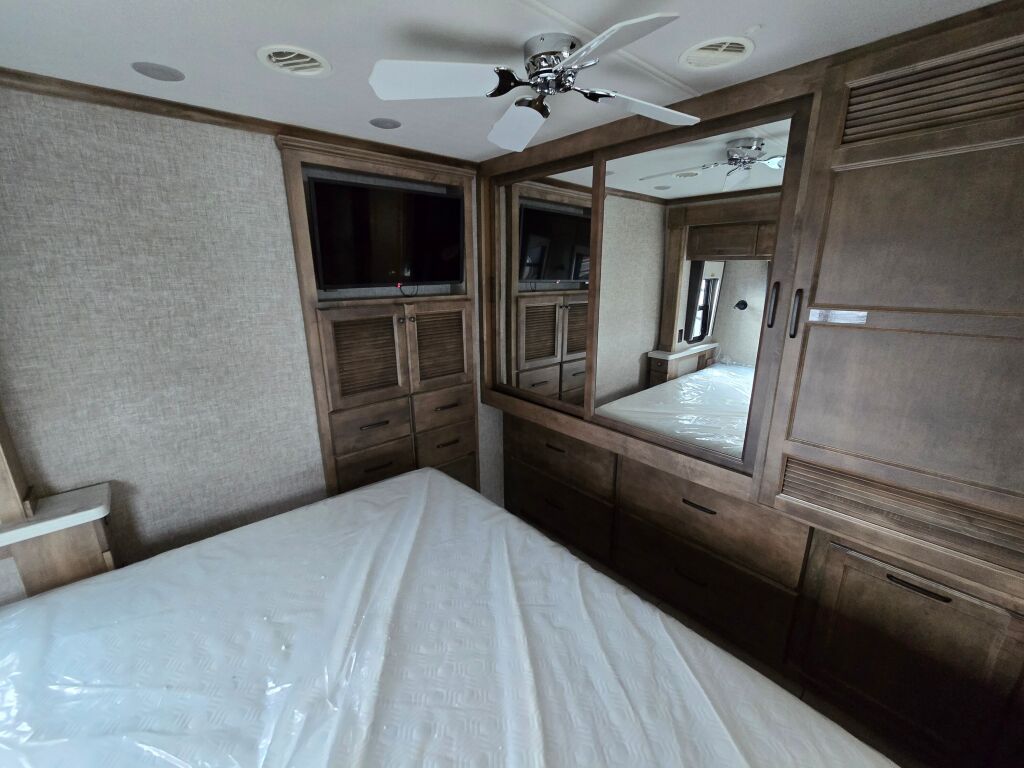 2025 Tiffin Motorhomes Open Road Allegro 32SA