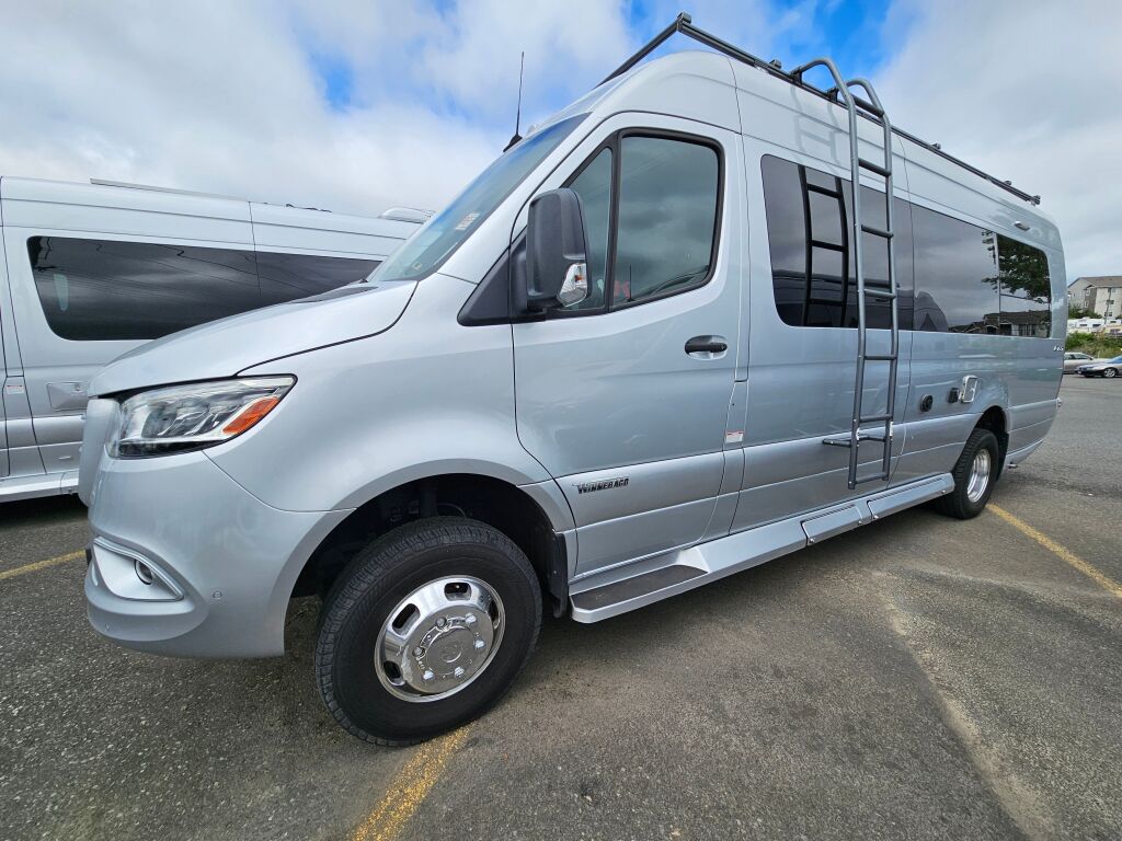 2021 Winnebago Era 70B 4X4