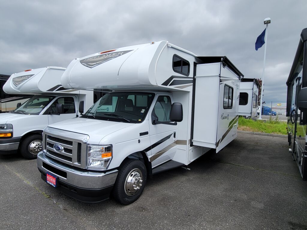 2025 Coachmen Freelander 29KB