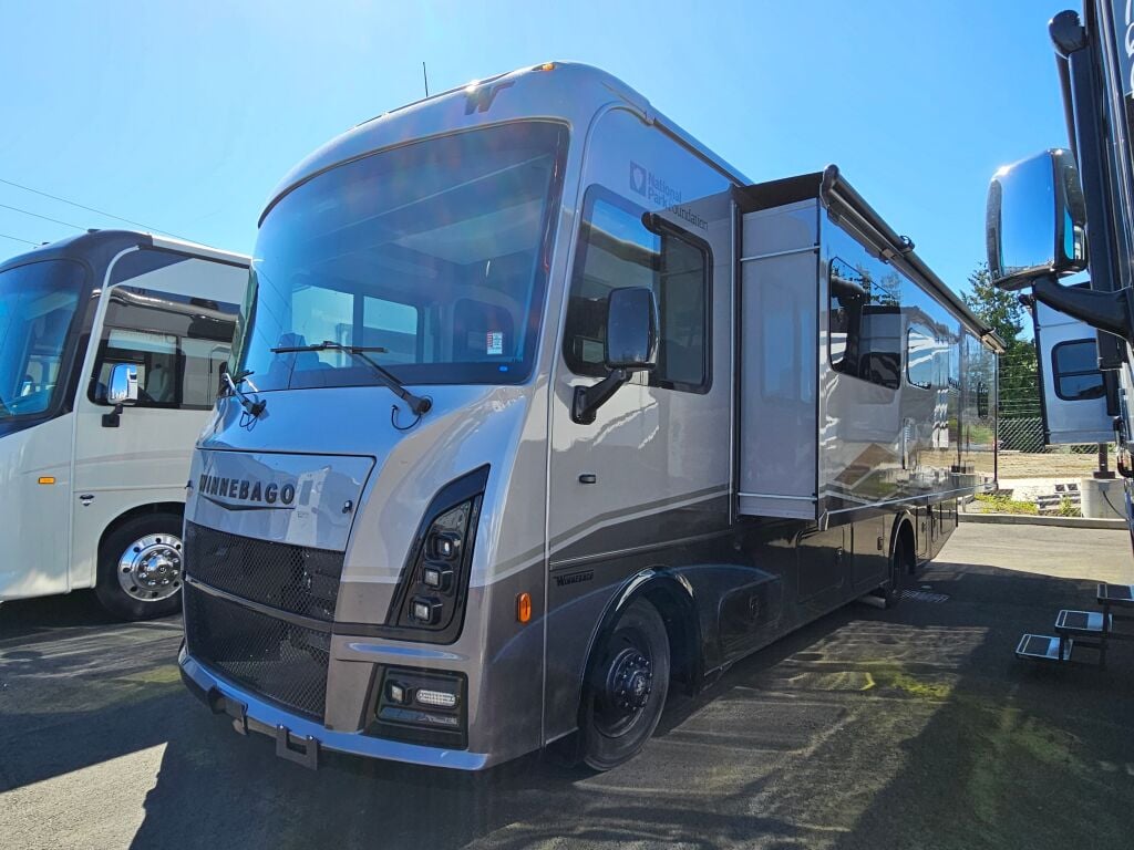 2025 Winnebago Vista 29N