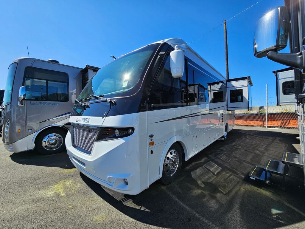 2025 Coachmen Euro 25EU