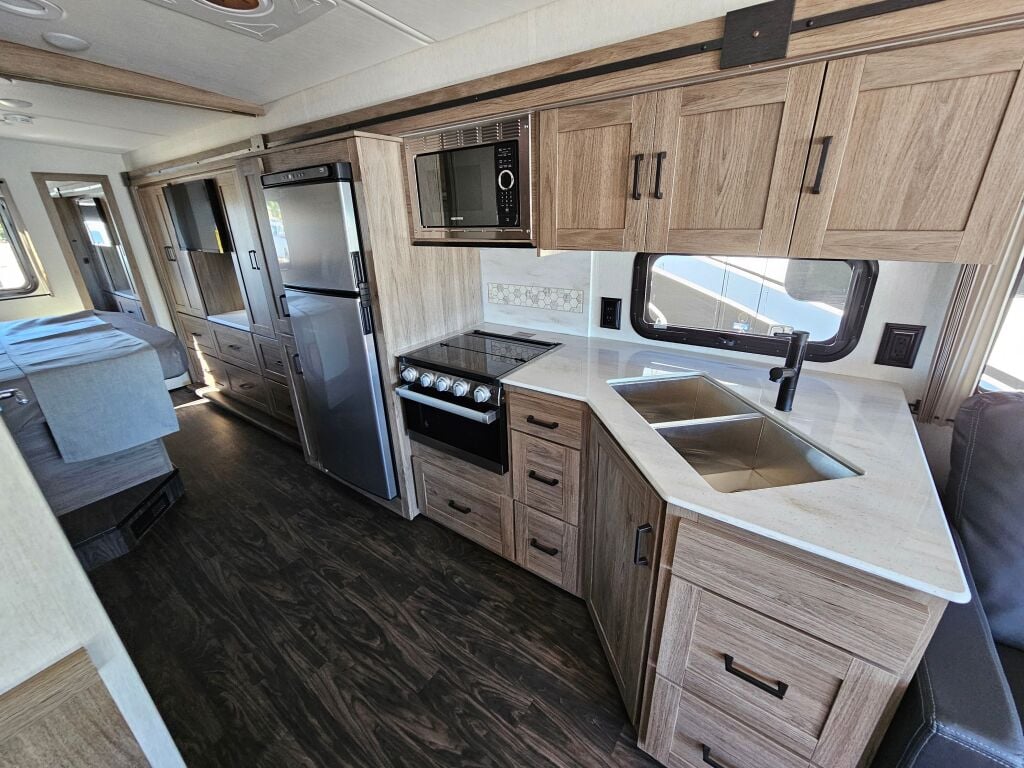 2025 Winnebago Vista 29N