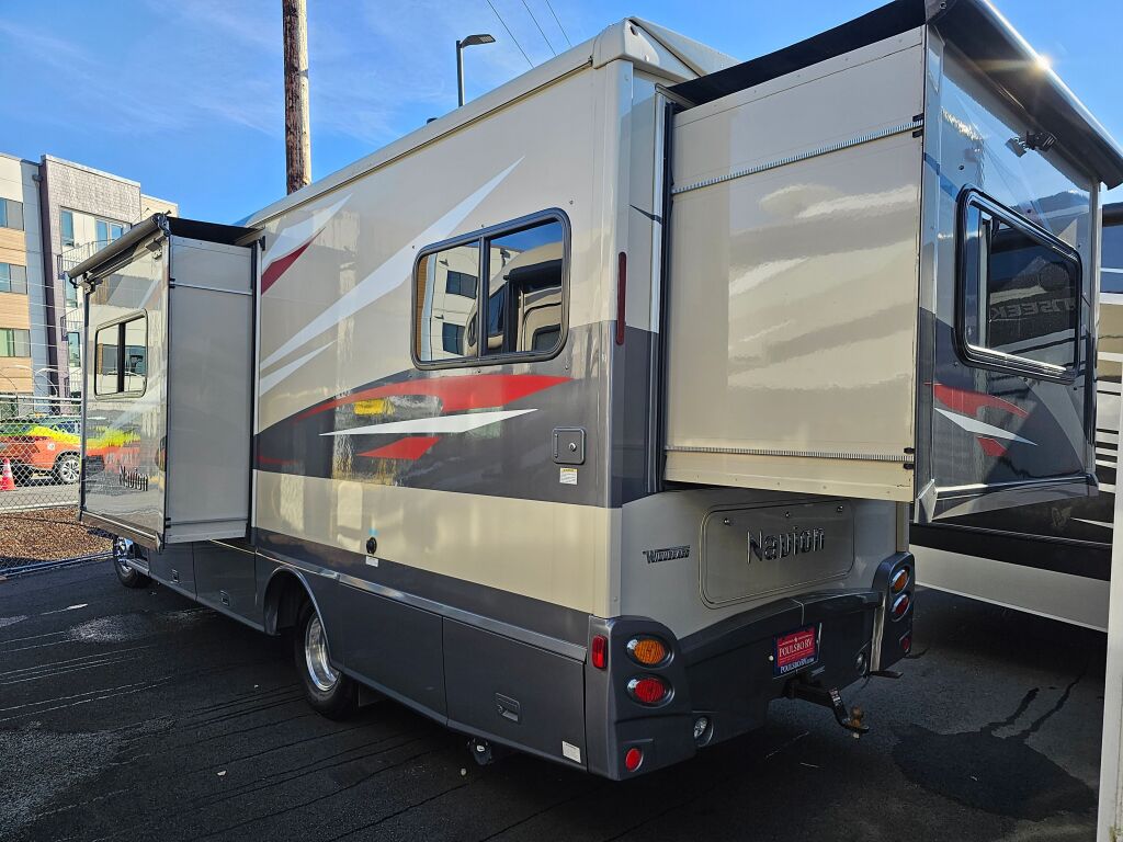 2017 Winnebago Navion 24G