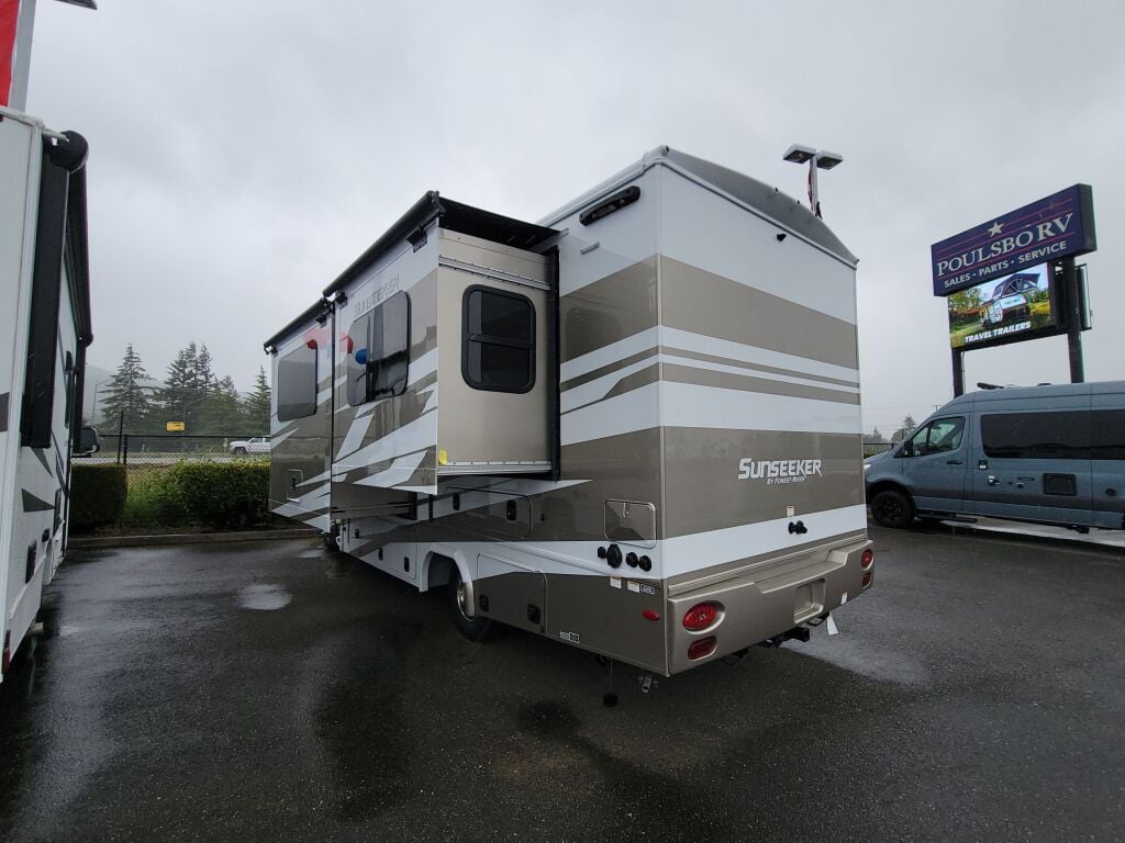 2024 Forest River Sunseeker MBS 2400B