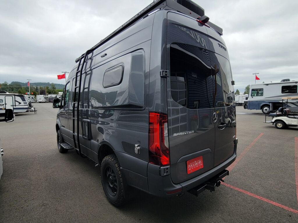 2025 Tiffin Motorhomes GH1 Base