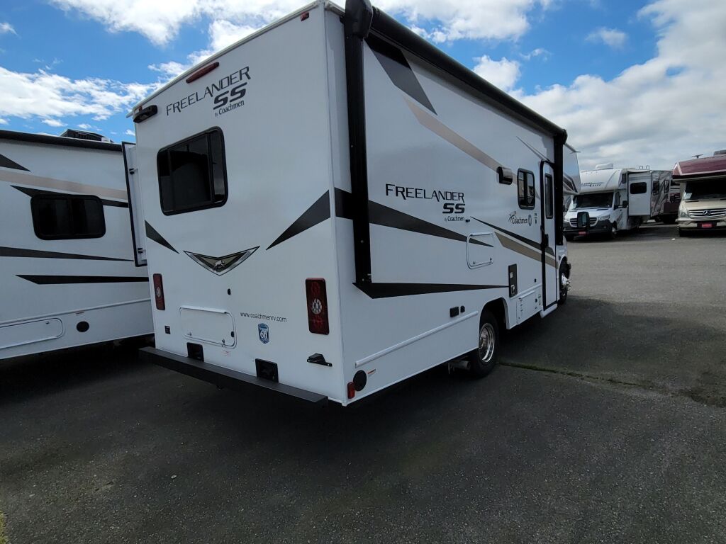 2025 Coachmen Freelander 21RS