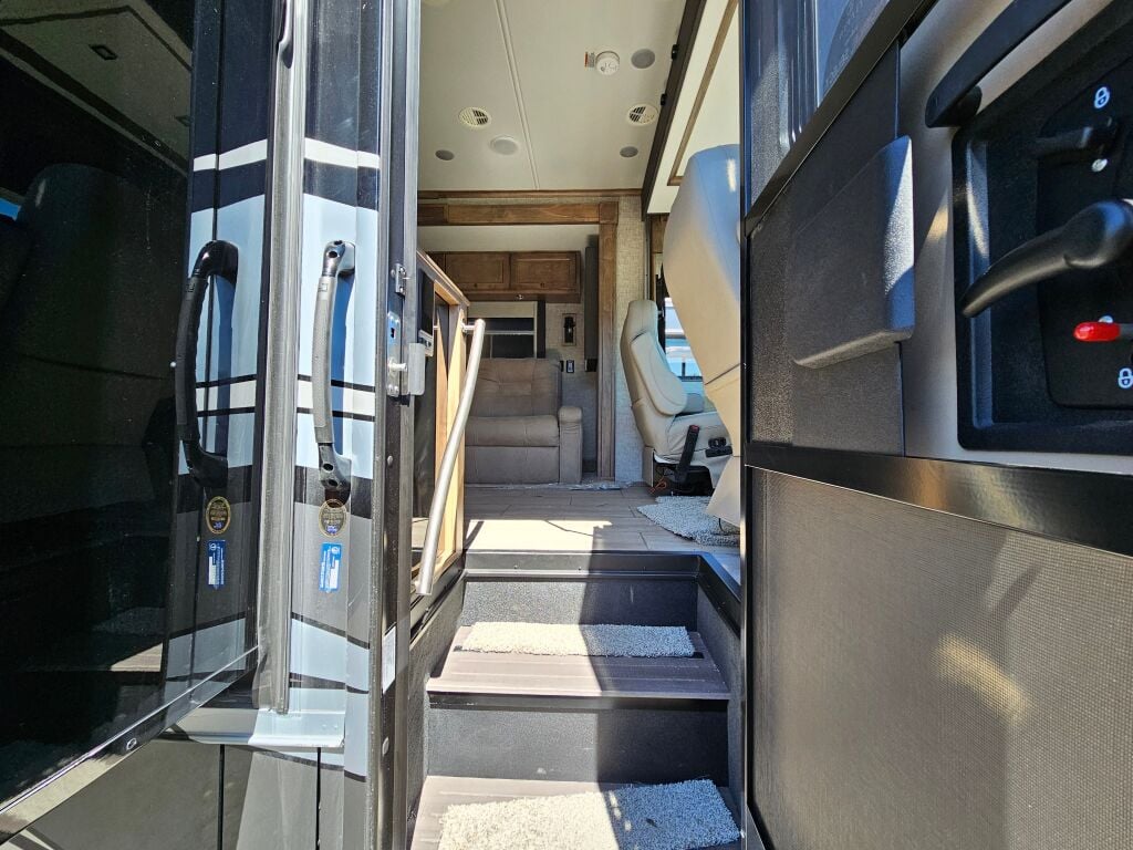 2025 Tiffin Motorhomes Open Road Allegro 34PA