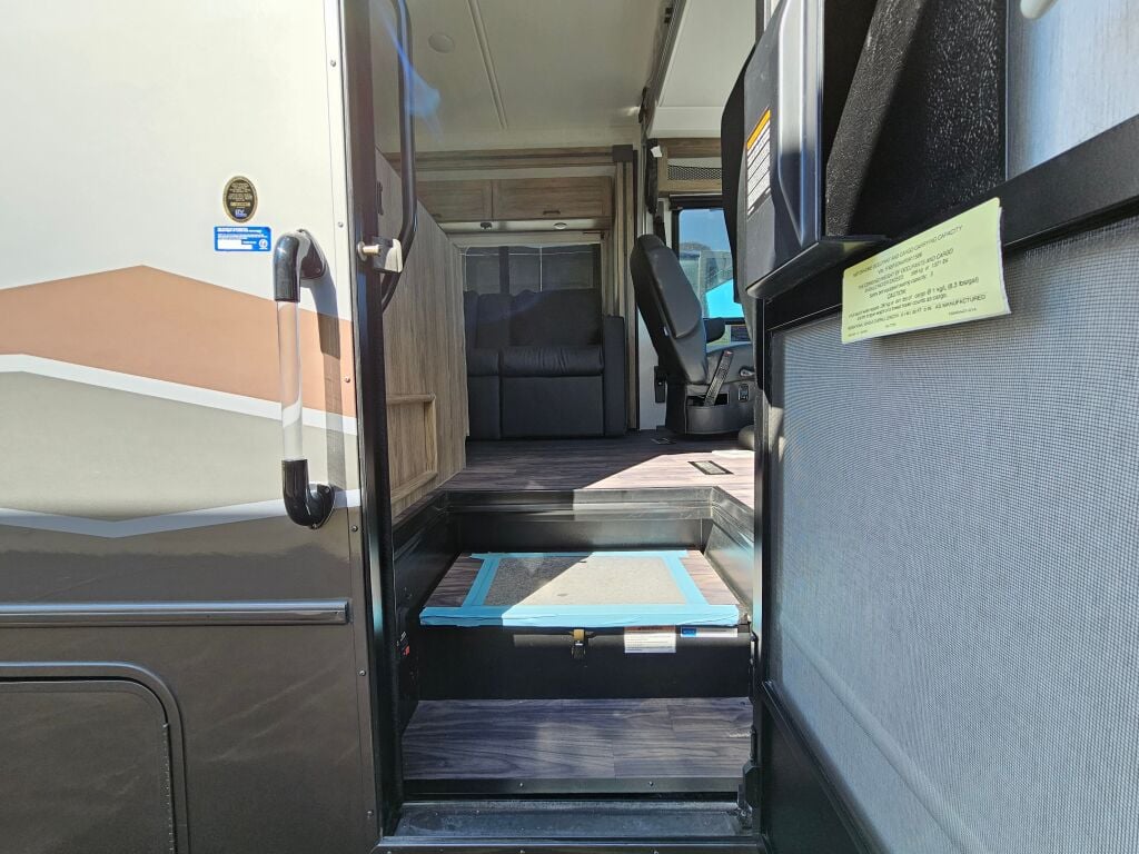 2025 Winnebago Vista 29N