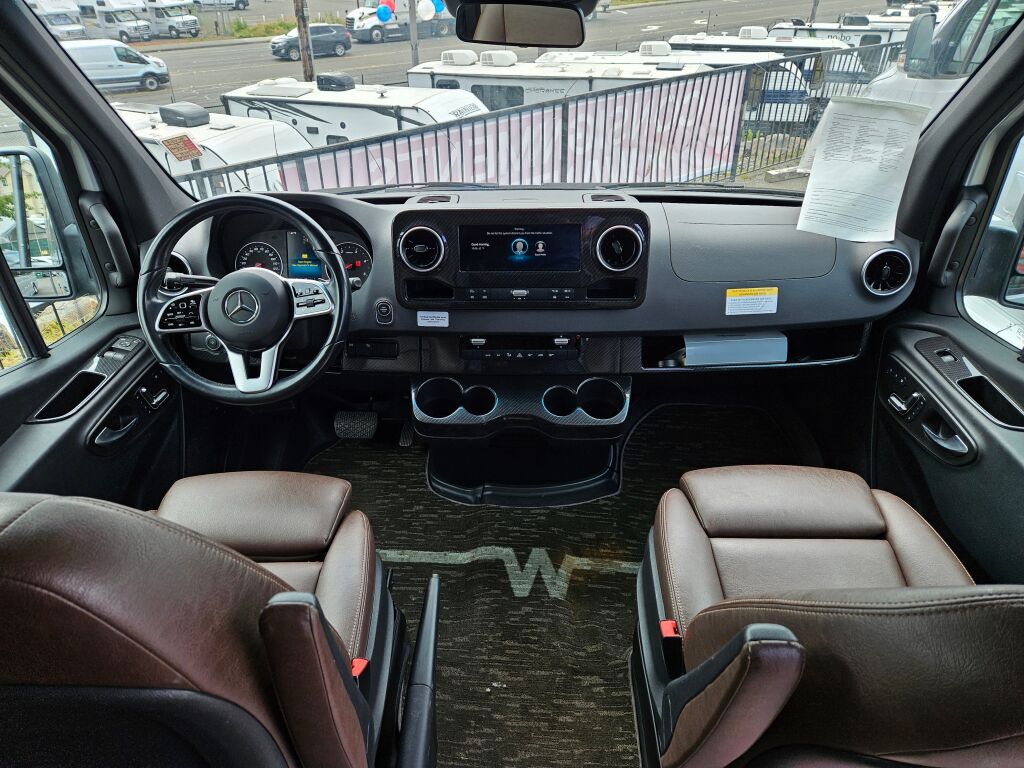 2021 Winnebago Era 70B 4X4