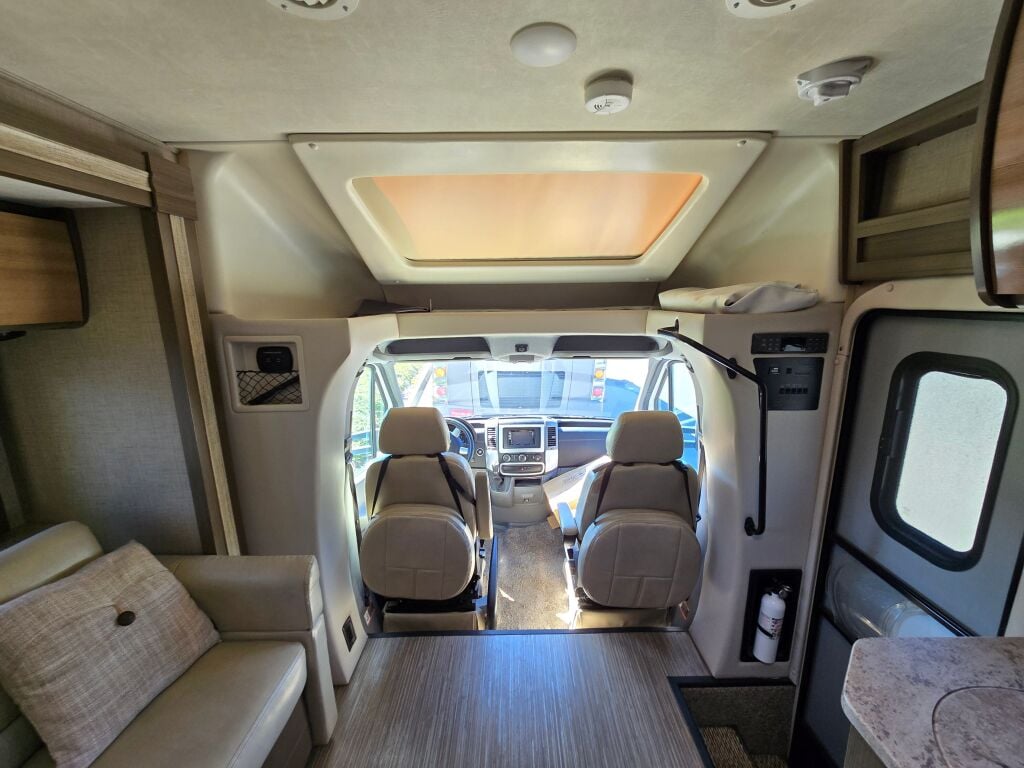 2018 Thor Motor Coach Gemini 24TX