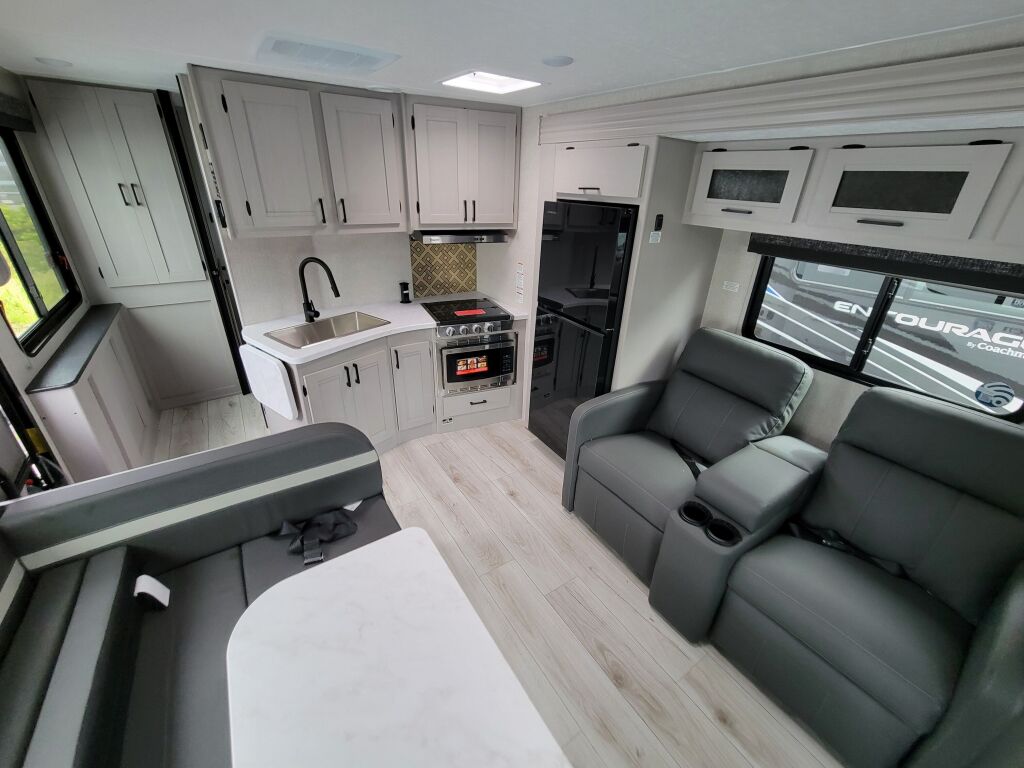 2025 Coachmen Freelander 29KB