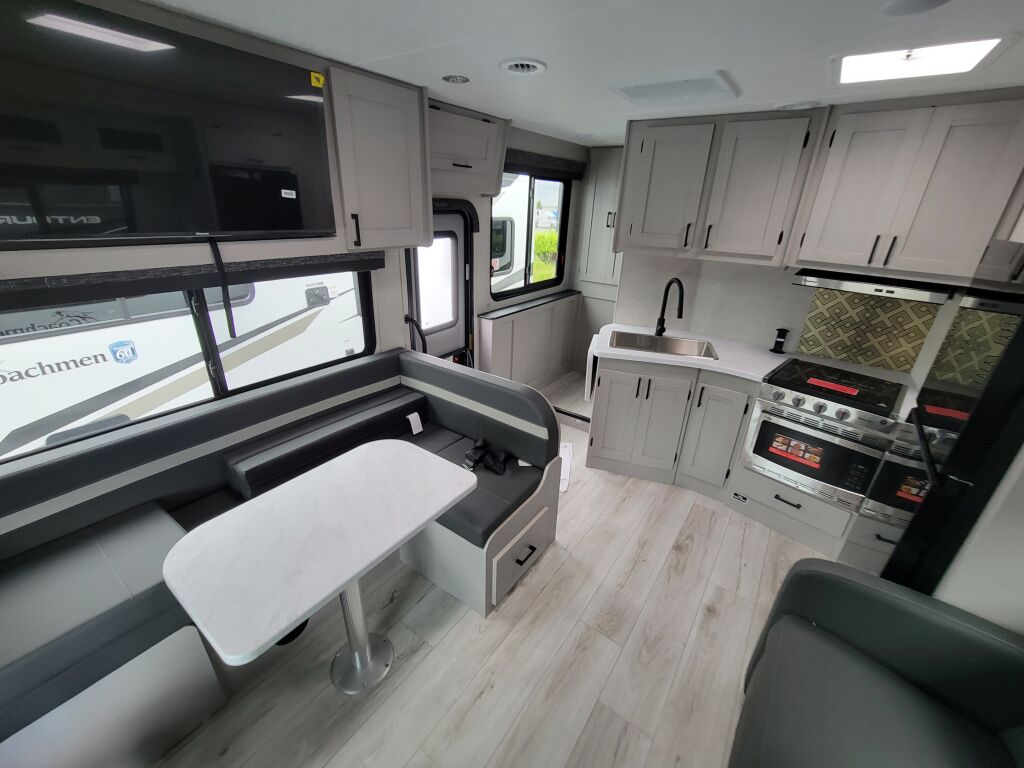 2025 Coachmen Freelander 29KB