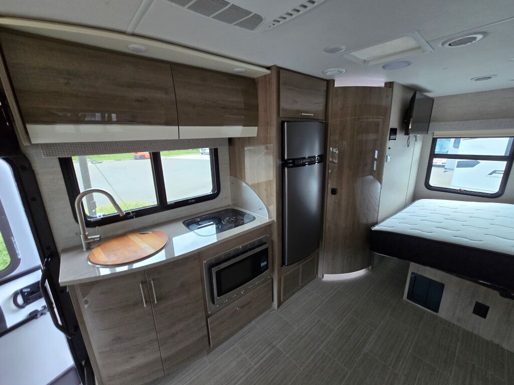 2022 Jayco Melbourne Prestige 24LP