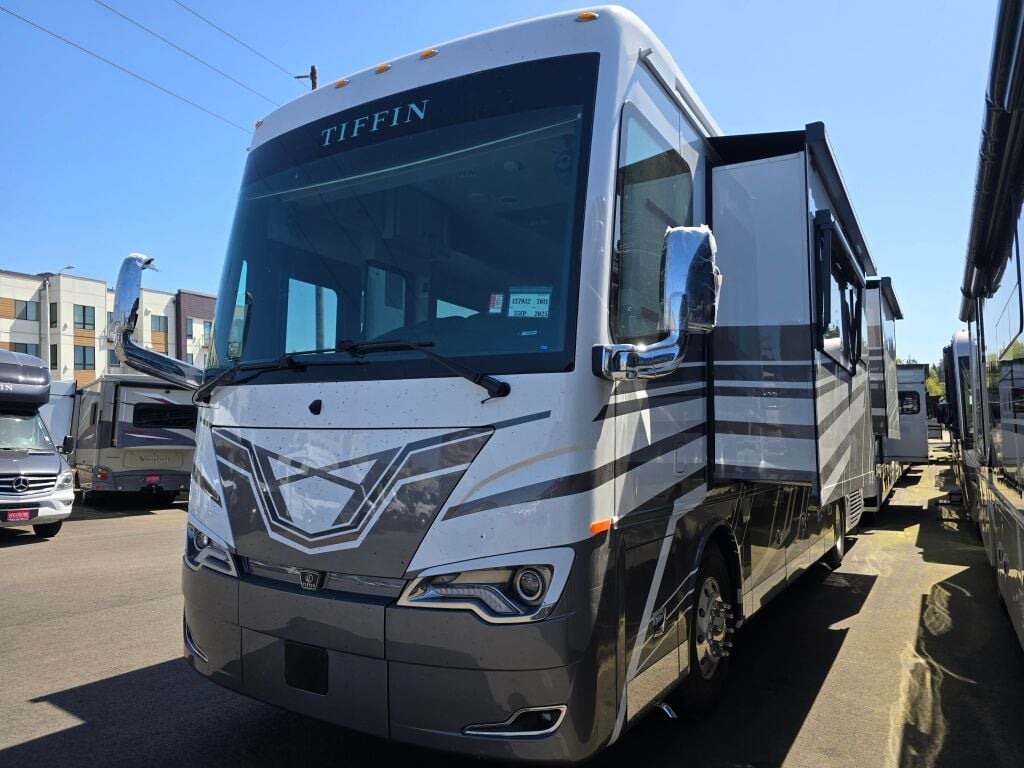 2025 Tiffin Motorhomes Allegro Bus Class A