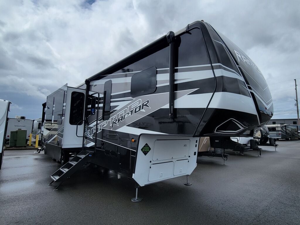 2024 Keystone Raptor Fifth Wheel