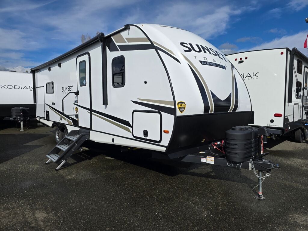 2024 CrossRoads Sunset Trail Super Lite Travel Trailer