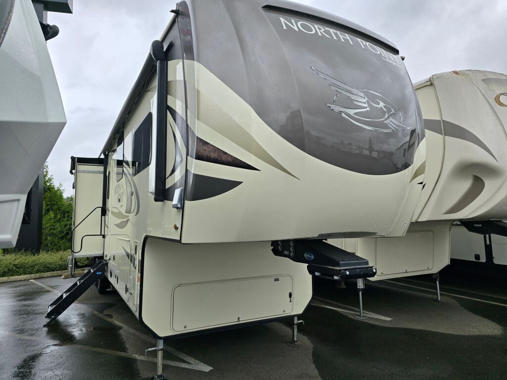 2020 Jayco North Point 375BHFS