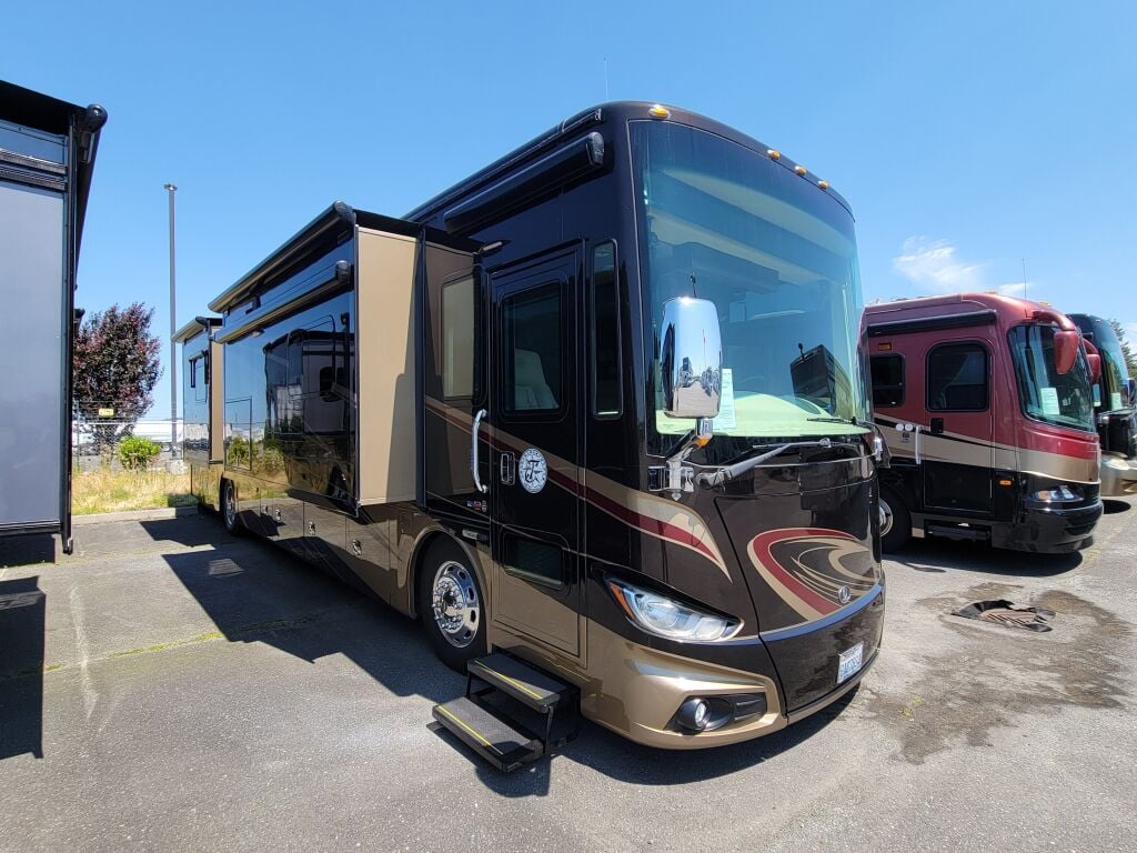 2016 Tiffin Motorhomes Phaeton 40QBH