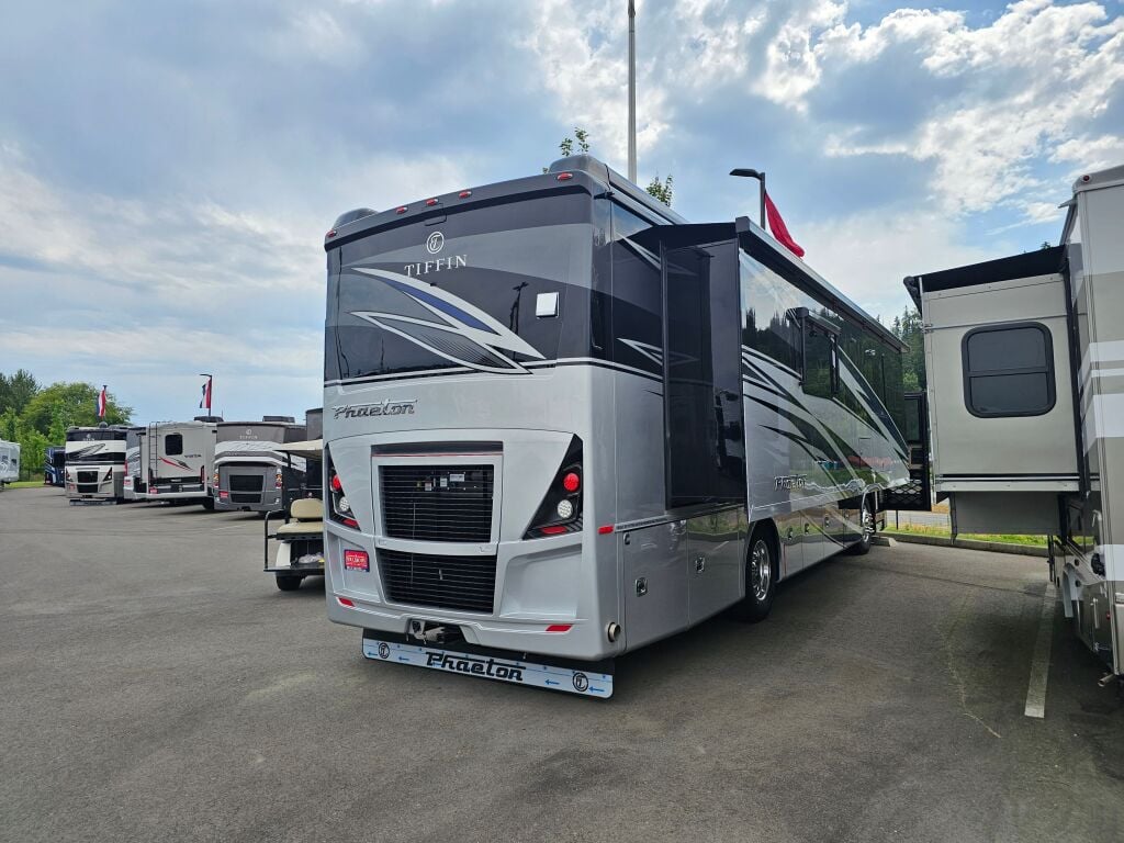 2025 Tiffin Motorhomes Phaeton 35CH