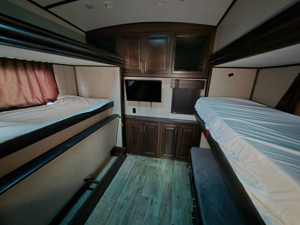 2020 Jayco North Point 375BHFS