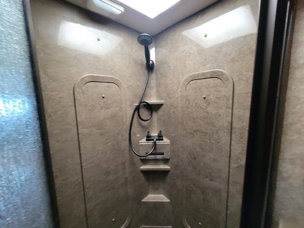 2005 Coachmen Sportscoach 40TS